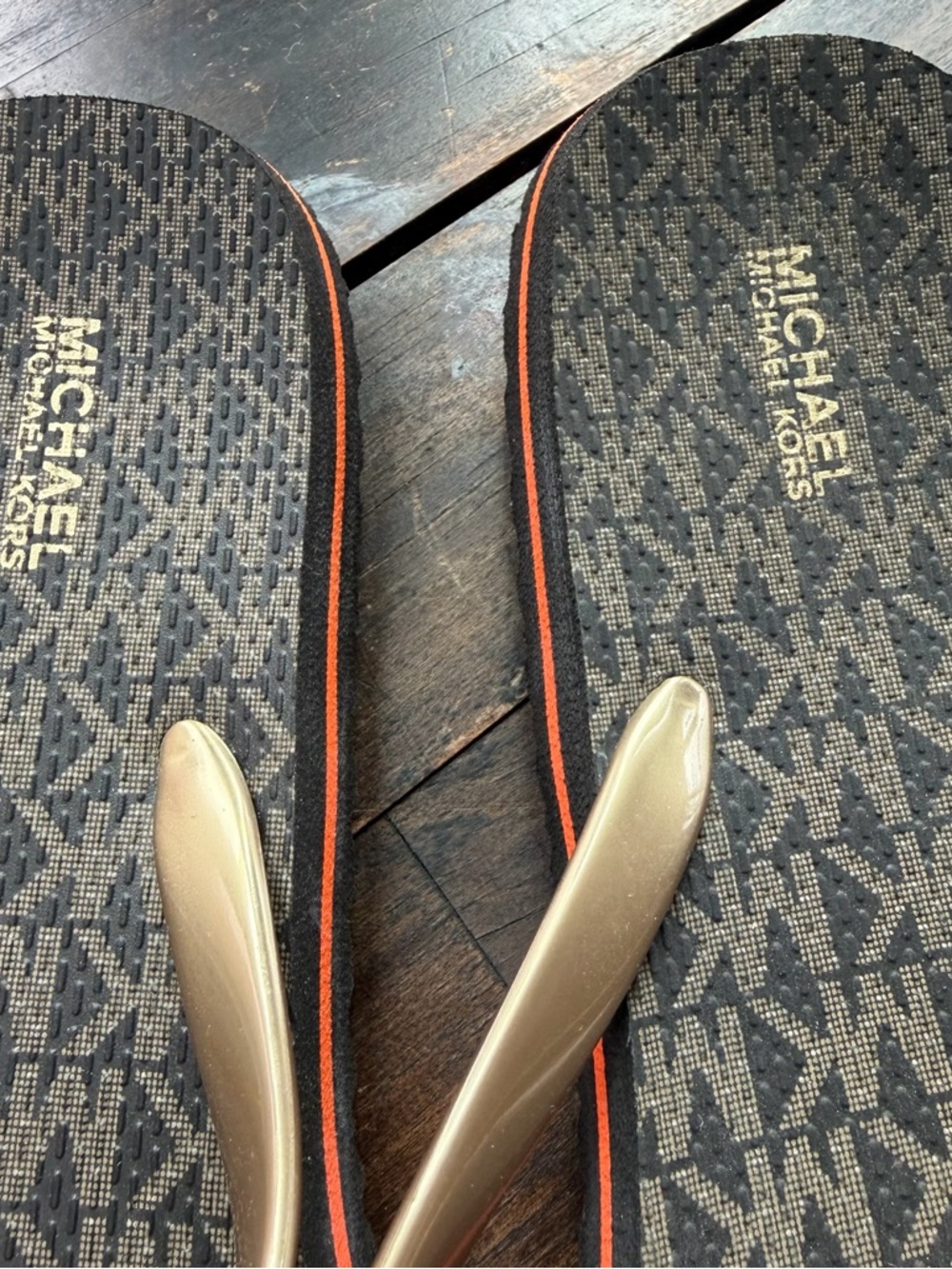 Michael Kors Eva Stripe Flip Flop! Like NEW!! - Picture 5 of 7
